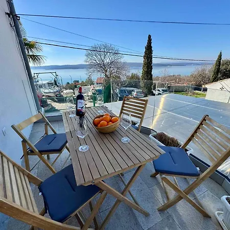 In 53742 Apartament