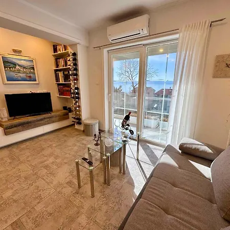 Apartman In 53742 Crikvenica