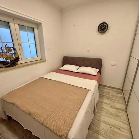 Apartman In 53742