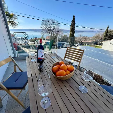 Apartament In 53742 Crikvenica